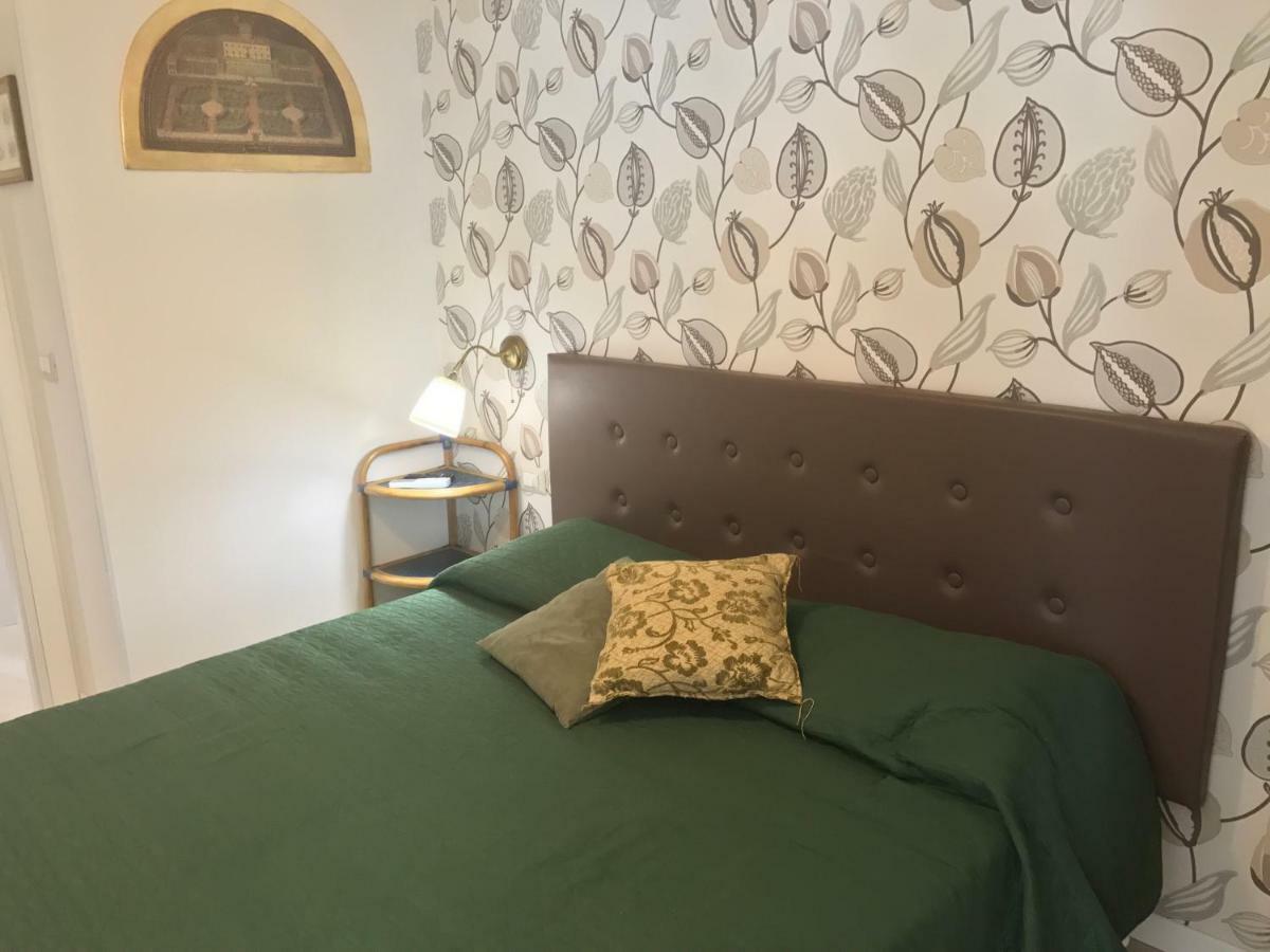 Aquila House Bed & Breakfast Катания Екстериор снимка