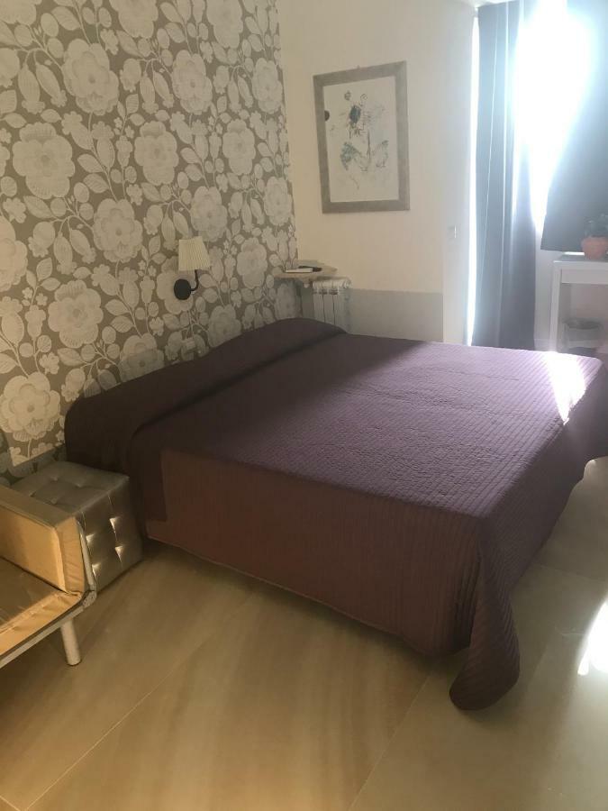 Aquila House Bed & Breakfast Катания Екстериор снимка